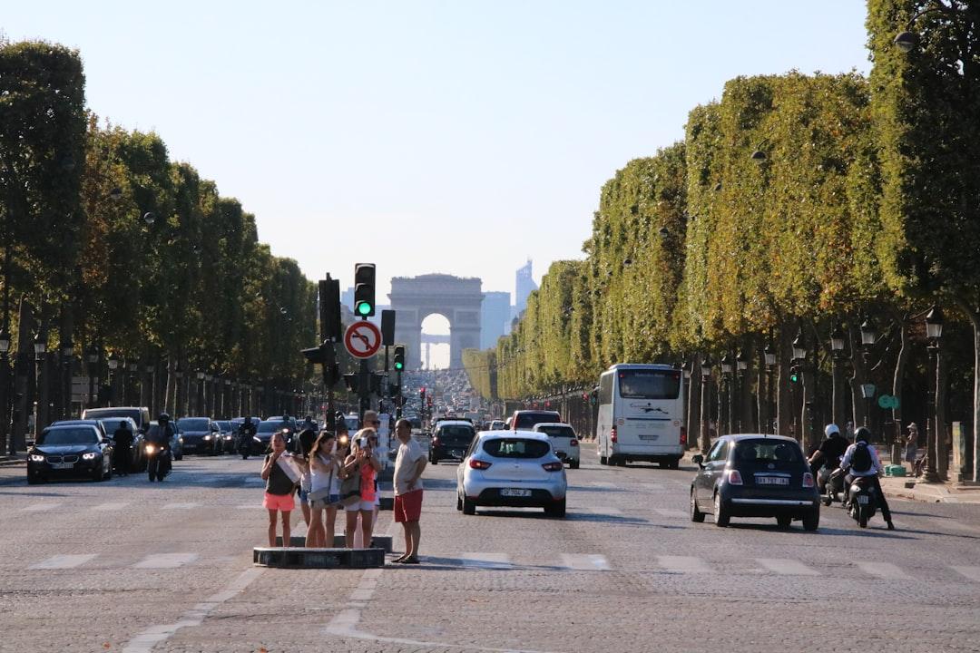 Les Champs-Élysées — Pourquoi cette arrivée mythique ?